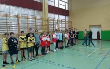 Gminne zawody w unihokeju 13