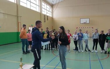 Gminne zawody w unihokeju 21