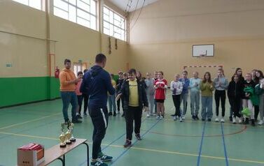 Gminne zawody w unihokeju 26