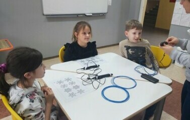 Warsztaty ozd&oacute;b robionych długopisem 3D 4