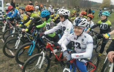 Kolarskie ściganie w sezonie 2024 rozpoczęte. 4