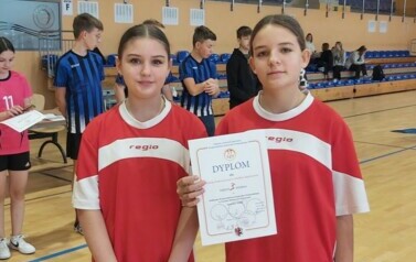 Sukcesy w p&oacute;łfinale Drużynowych Mistrzostw w Tenisie Stołowym 2