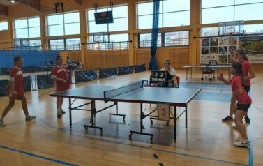 Sukcesy w p&oacute;łfinale Drużynowych Mistrzostw w Tenisie Stołowym 6