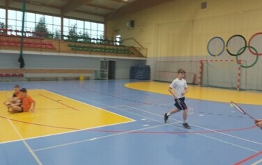 Gminne zawody w Badmintonie: Rywalizacja pełna pasji i zaangażowania 2