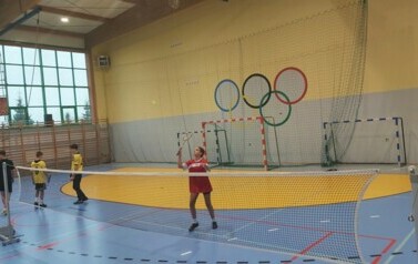 Gminne zawody w Badmintonie: Rywalizacja pełna pasji i zaangażowania 16