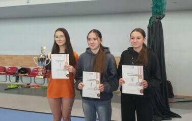 Gminne zawody w unihokeju 13