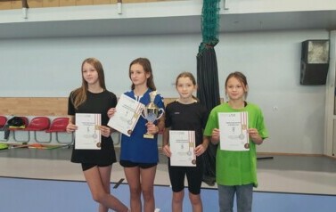 Gminne zawody w unihokeju 15