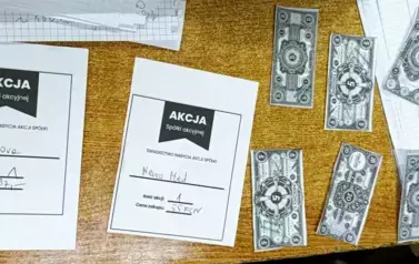 UCZNIOWIE KLASY V GRACZAMI NA GIEŁDZIE ... 7