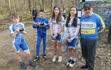 Podw&oacute;jne podium na otwarcie sezonu kolarskiego 2025 5