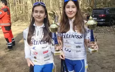 Podw&oacute;jne podium na otwarcie sezonu kolarskiego 2025 6