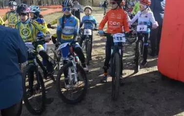 Podium w Kamionkach Małych 9
