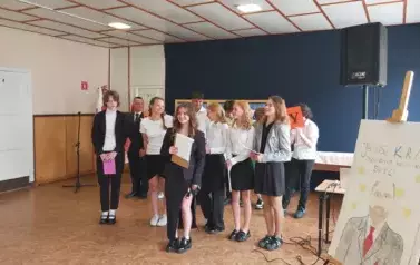 Pożegnanie z uśmiechem &ndash; fotorelacja z ostatniego dnia szkoły 12