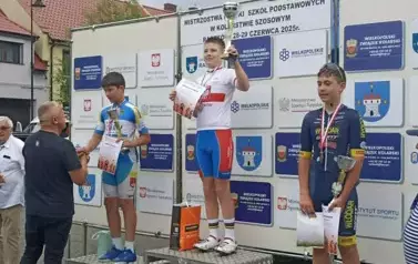 Srebrny sukces i piękna postawa młodych kolarzy z UKS &bdquo;Sok&oacute;ł&rdquo; Wielkie Rychnowo!&nbsp; 2