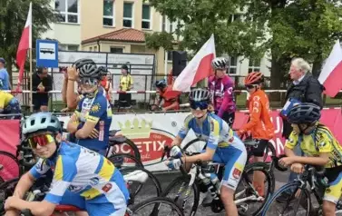 Trzy miejsca na podium dla kolarskich Sokoł&oacute;w 6
