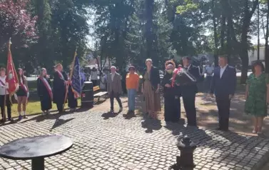 Pamięć, szacunek, historia &ndash; obecność szkoły w rocznicowych obchodach 14