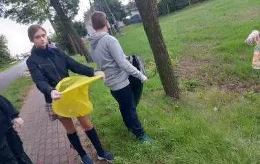 &bdquo;W naturę z kulturą&rdquo; &ndash; Sprzątanie Świata 20