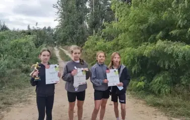 Cztery drużyny &ndash; cztery medale! Mistrzowski występ naszych uczni&oacute;w w Komionkach 2