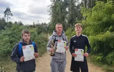 Cztery drużyny &ndash; cztery medale! Mistrzowski występ naszych uczni&oacute;w w Komionkach 5
