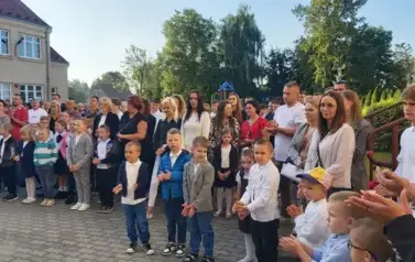 Szkoła zn&oacute;w pełna radości &ndash; wsp&oacute;lne powitanie nowego roku szkolnego 9