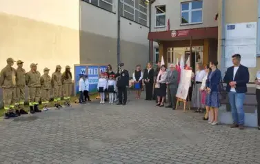 Szkoła zn&oacute;w pełna radości &ndash; wsp&oacute;lne powitanie nowego roku szkolnego 15