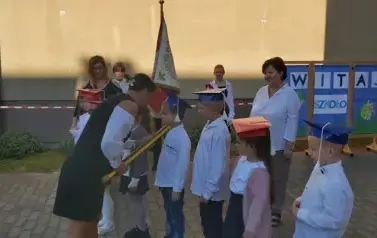 Szkoła zn&oacute;w pełna radości &ndash; wsp&oacute;lne powitanie nowego roku szkolnego 24