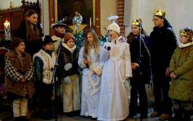 Świąteczne kolędowania ... 16