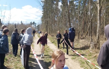 Gminne eliminacje w Drużynowych Biegach Przełajowych 28