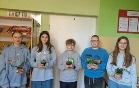 Obchody Dnia Ziemi w Naszej Szkole: Planeta Kontra Plastik 7