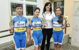 Trzy miejsca na podium dla kolarskich Sokoł&oacute;w 8