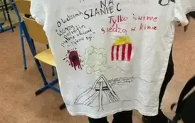 Lektura na wieszaku &ndash; &bdquo;Kamienie na szaniec&rdquo; 39