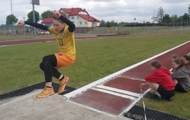 Złoto chłopc&oacute;w i srebro dziewcząt w czw&oacute;rboju 12
