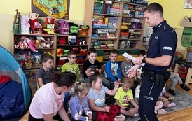 Bezpieczna droga do szkoły &ndash; spotkanie z Policjantami 1