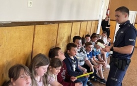 Bezpieczna droga do szkoły &ndash; spotkanie z Policjantami 7