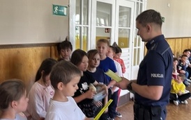 Bezpieczna droga do szkoły &ndash; spotkanie z Policjantami 9