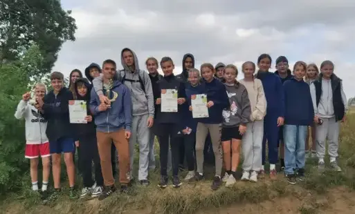 Zdjęcie do Cztery drużyny &ndash; cztery medale! Mistrzowski występ naszych uczni&oacute;w w Komionkach