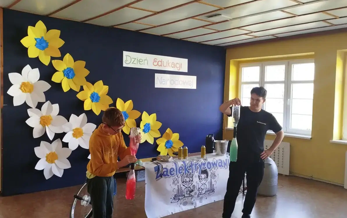 Zdjęcie do Zaelektryzowani &ndash; sposobem na nudę!