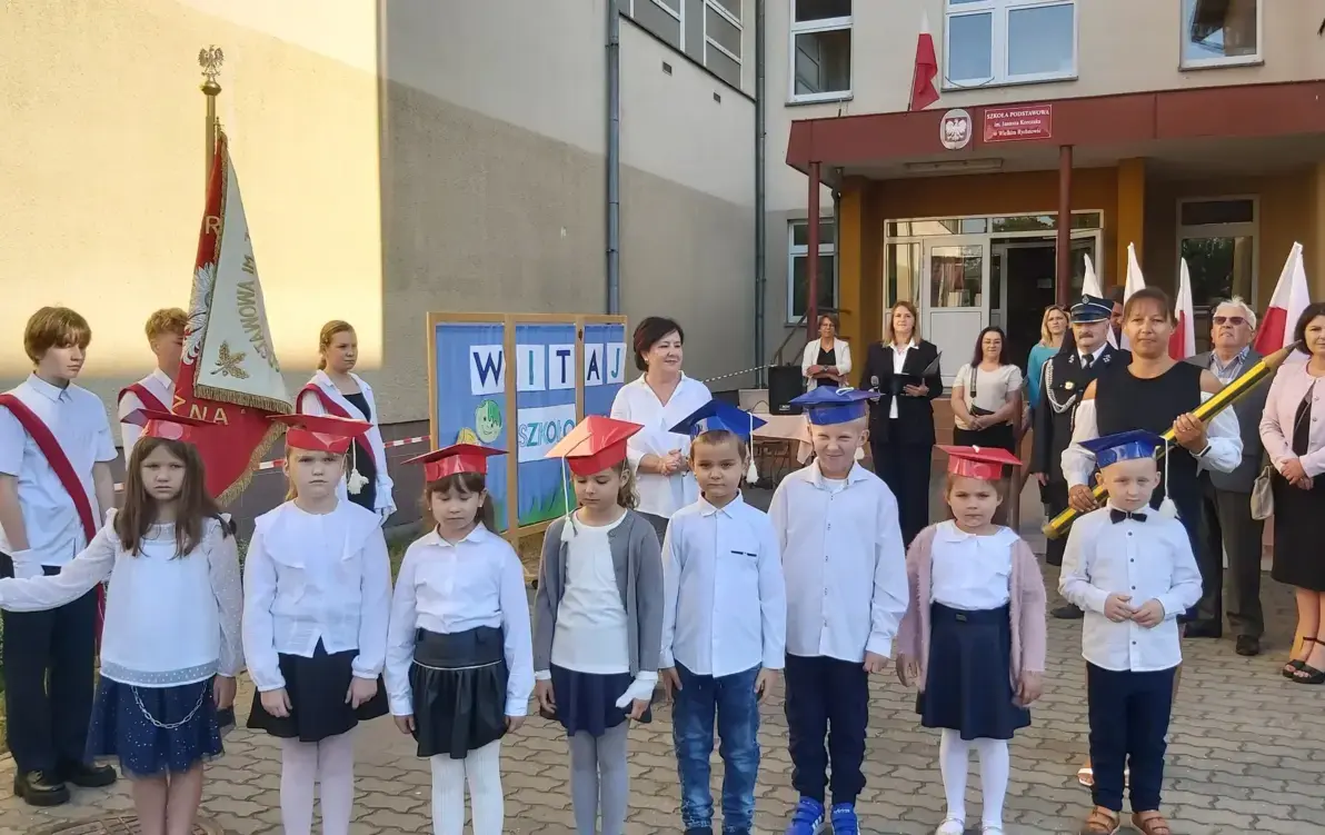 Zdjęcie do Pasowanie na ucznia &ndash; wyjątkowy dzień pierwszoklasist&oacute;w.
