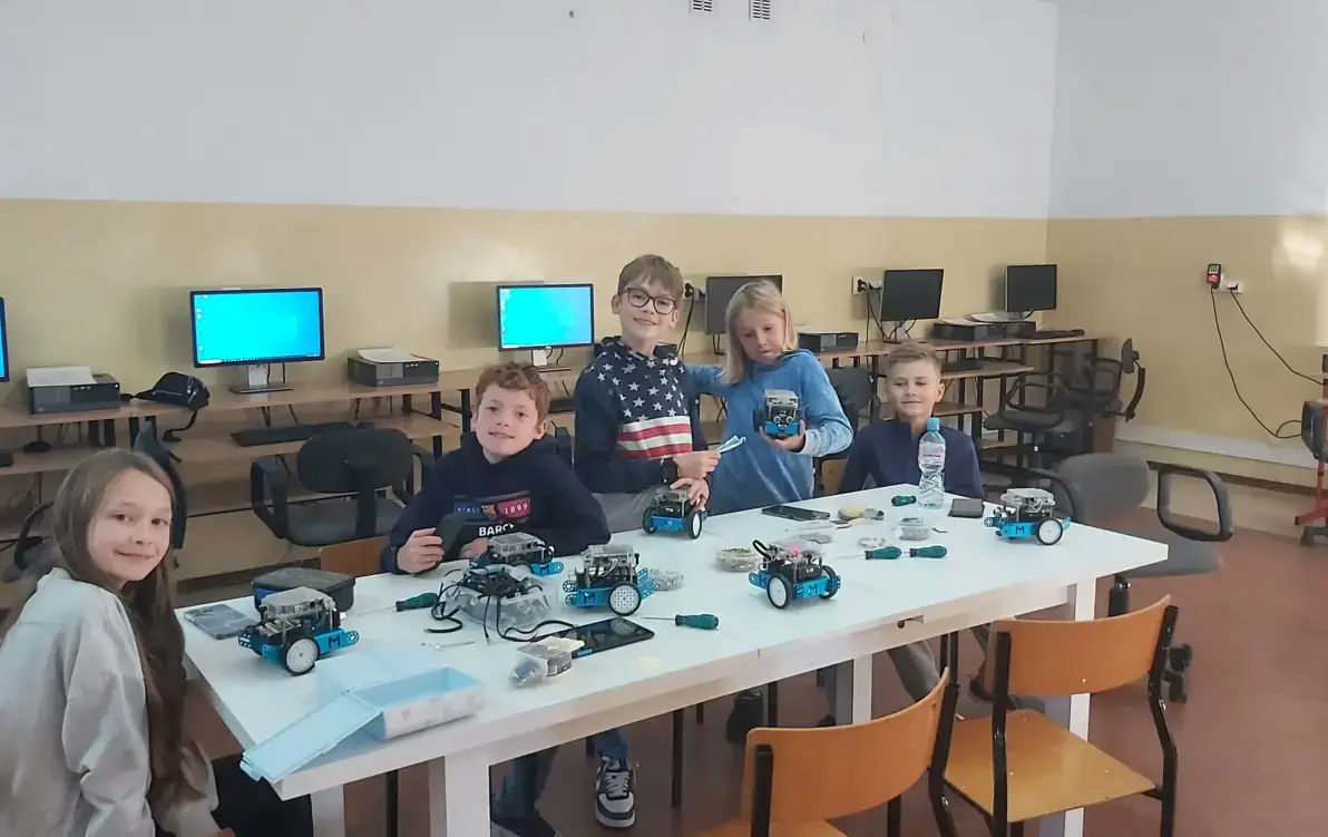 Zdjęcie do Eugeniusz w świecie naukowych żywioł&oacute;w &ndash; rozwijamy technologiczną przyszłość!